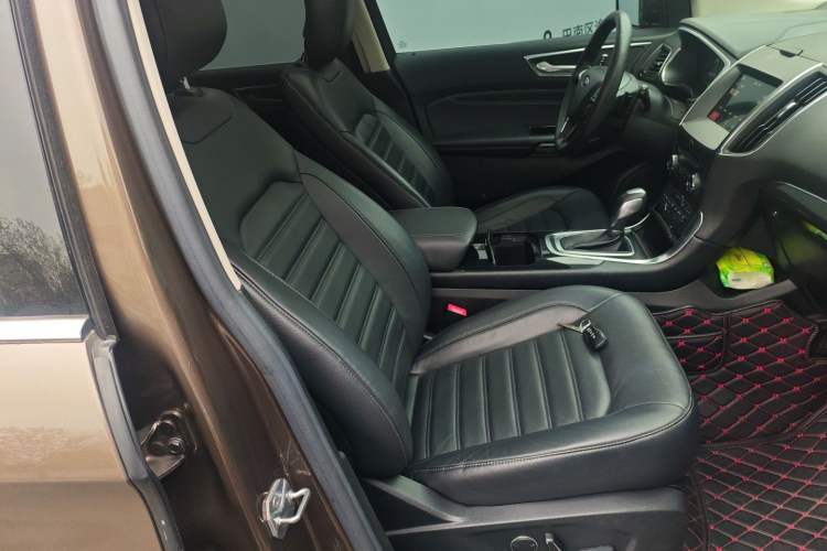 Used Ford Edge 2016 EcoBoost 245 Two-Wheel-Drive Titanium 7-Seater