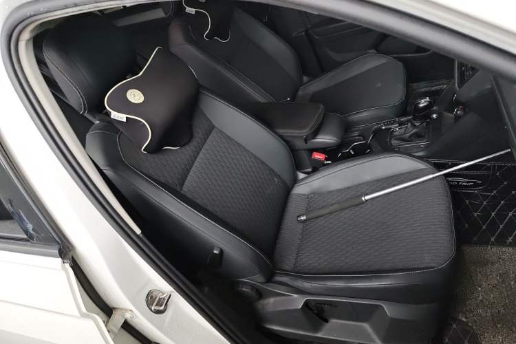 Used Volkswagen Tiguan L 2019 330TSI Automatic Two-Wheel Drive Luxury Edition China VI Standard