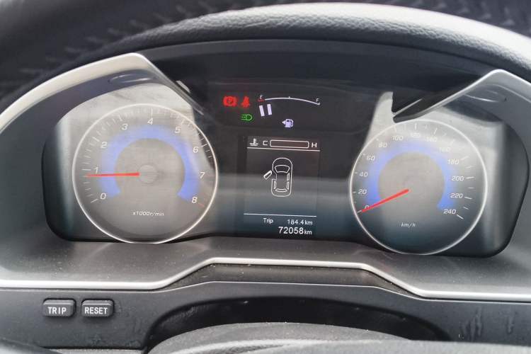 Used Geely Auto Emgrand 2016 Sedan 1.5L Manual Upward Edition Instrument Cluster