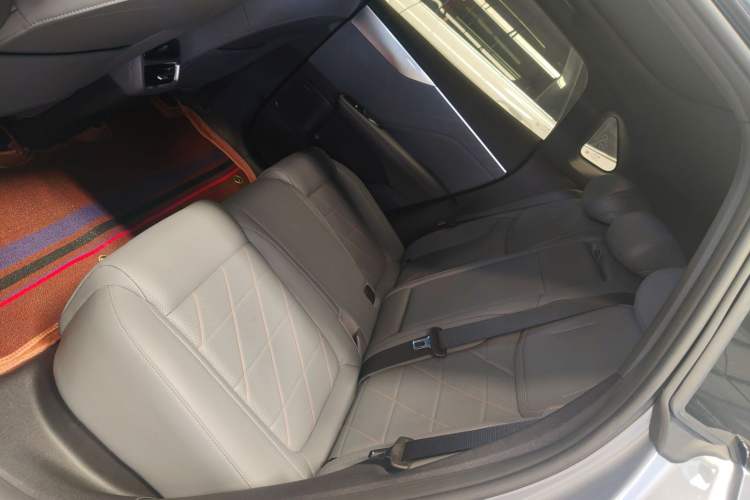 Used Deepal S05 2024 510 Plus Pure Electric Version Left Rear Seat