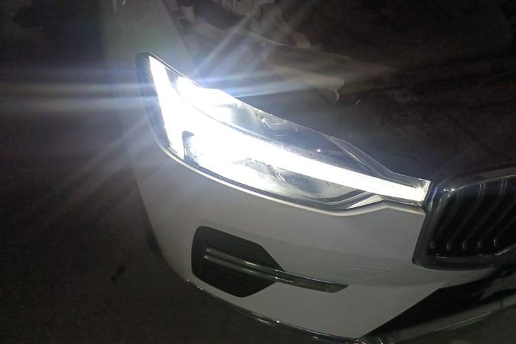 Used Volvo XC60 2023 B5 4x4 Smart Luxury Edition