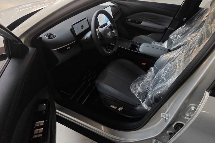 Used ARCFOX T1 2025 Model 425 PRO