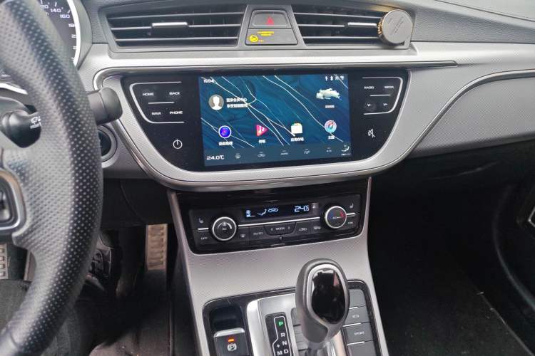 Used Geely Auto Emgrand GS 2018 Lingchao Edition 1.4T Automatic ZhenShang Smart Connectivity Model Audio And AC Panel