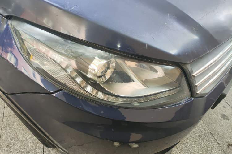 Used Dongfeng Fengon 580 2016 1.8L Manual Comfort Model Right Front Headlight