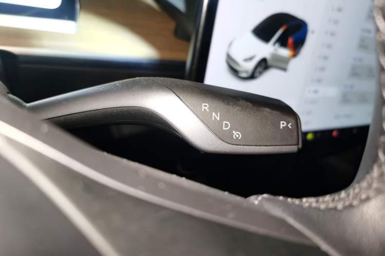 Used Tesla Model Y 2021 Standard Range Rear-Wheel Drive Version