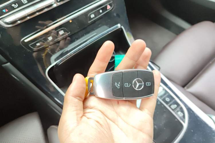 Used Mercedes-Benz GLC 2020 GLC 260 L 4MATIC Dynamic Model
