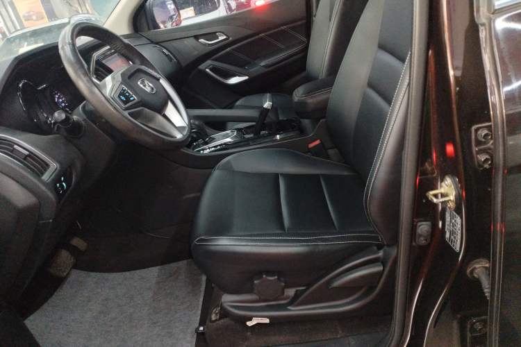 Used JMC Yusheng S350 2016 2.0T Automatic Two-Wheel Drive Gasoline Luxury Edition 5 Seats
