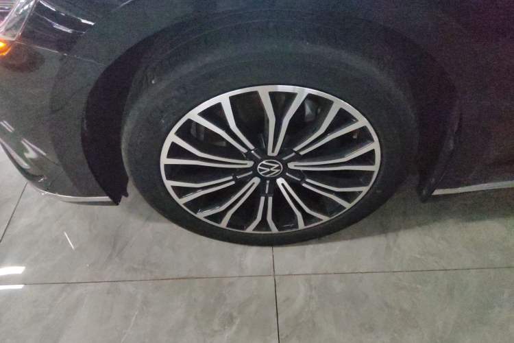 Used Volkswagen Phideon 2021 380TSI Luxury Edition