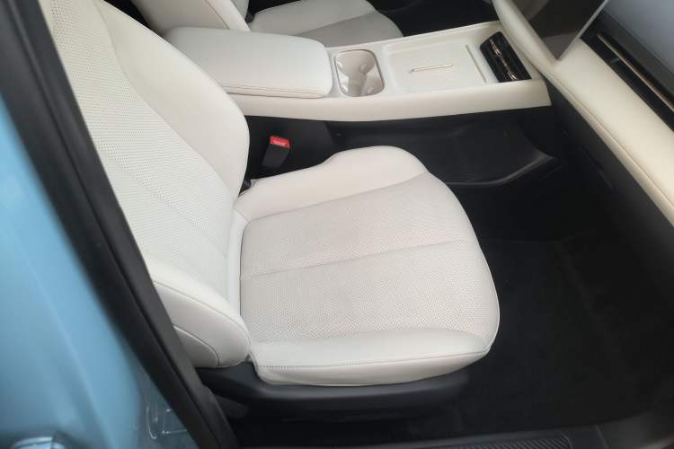 Used Baojun Yunhai 2024 600km Pure Electric Version
