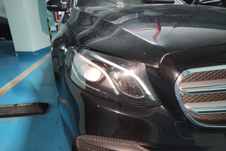 Used Mercedes-Benz E-Class 2017 E 300 L Sporty and Stylish Model
