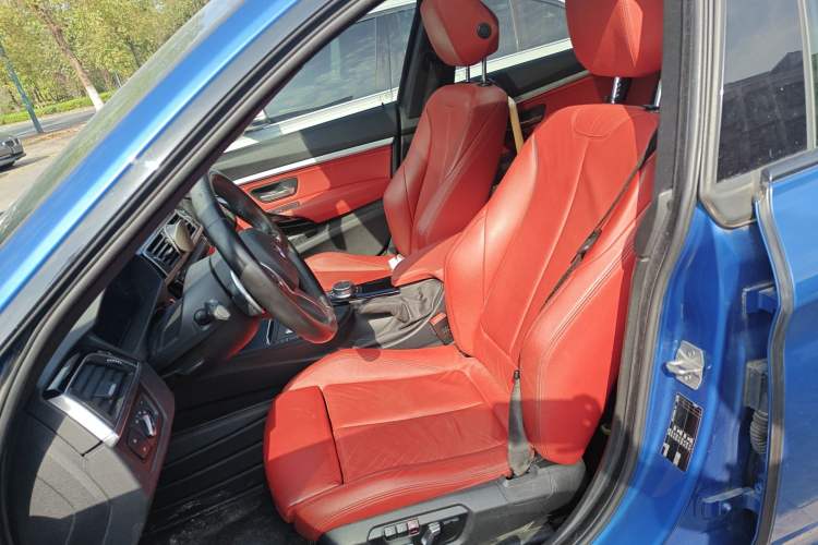 Used BMW 3 Series GT 2020 320i M Sport Night Edition Left Front Seat