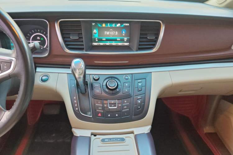 Used Buick GL8 2018 28T Luxury Model China VI Standard
