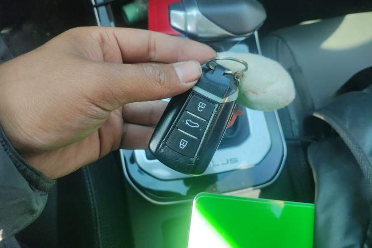 Used Dongfeng Aeolus Yixuan 2020 230T Automatic Glare-Proof Dark Knight Edition