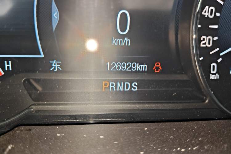 Used Lincoln MKX 2018 2.0T Two-Wheel Drive Deluxe Edition Odometer Close Up