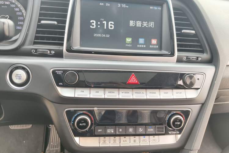 Used Hyundai Sonata Plug-in Hybrid 2018 2.0 PHS Smart Connect Version China V Standard Audio And AC Panel