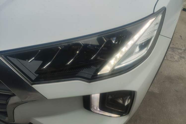 Used Hyundai Tucson 2019 280TGDi Dual-Clutch Two-Wheel Drive Fashion Edition China VI Standard