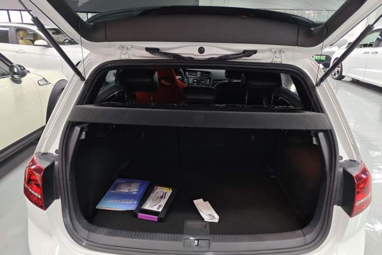 Used Volkswagen Golf GTI 2016 2.0 TSI GTI Trunk