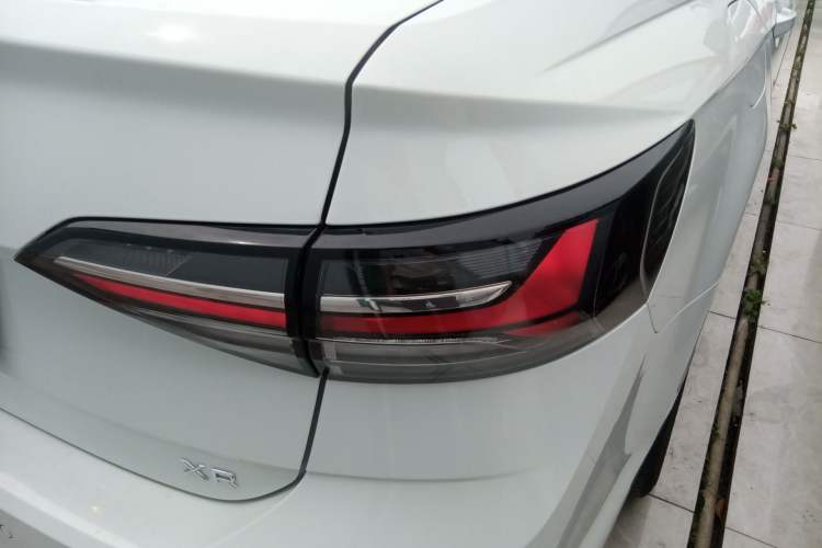 Used Volkswagen Lavida 2023 New Sharp 1.5L Automatic Excellent New Edition Exterior 3