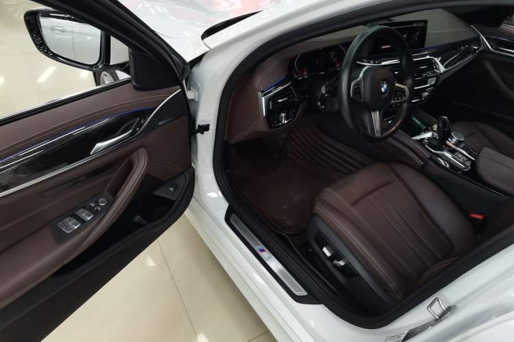 Used BMW 5 Series 2020 525Li M Sport Package
