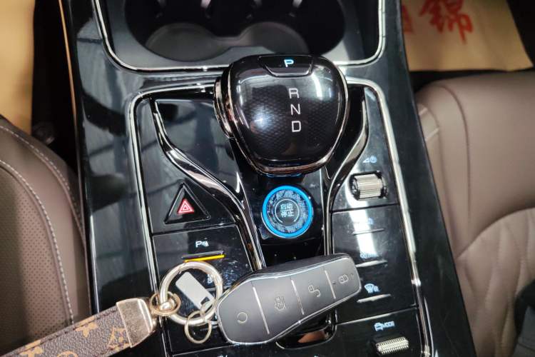 Used BYD Han 2024 DM-i Glory Edition 121KM Prestige Model
