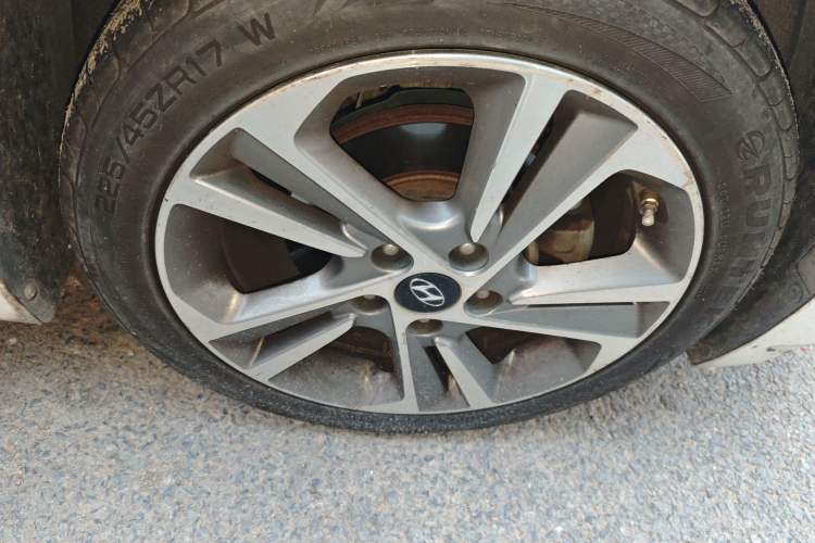 Used Hyundai Elantra (6th Generation / Lingdong) 2016 1.6L Automatic ZhiXuan – Elite Version
