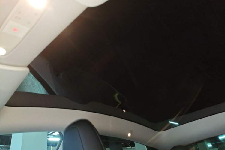 Used Tesla Model Y 2024 Rear-Wheel-Drive Version