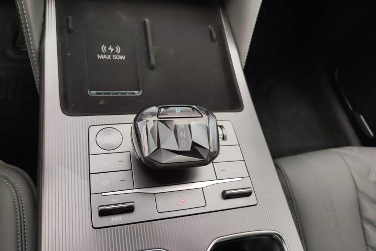 Used BYD Song L DM-i 2025 Intelligent Driving Version 160 km Beyond-Range Type