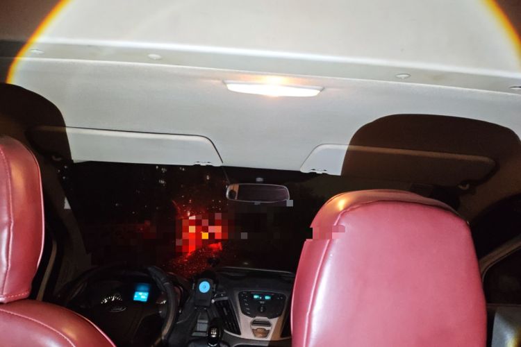 Used Ford Transit 2017 2.0T Diesel Multi-Function Commercial Vehicle Mid-Drive Mid-Roof China V Standard Headliner