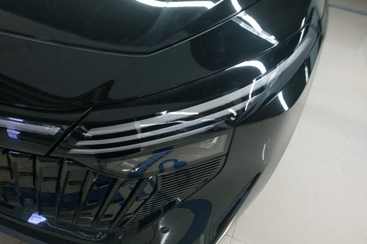 Used Venucia V DD-i 2023 110km iT Version