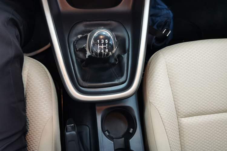 Used Ford Escort 2015 1.5L Manual Comfort Model
