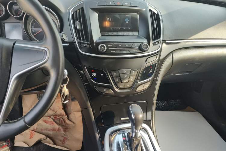 Used Buick Regal 2014 1.6T Fashionable Tech Edition
