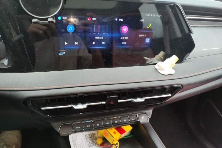 Used CHANGAN OSHAN X7 PLUS 2022 1.5T Blue Whale Edition Automatic Luxury 7-Seater
