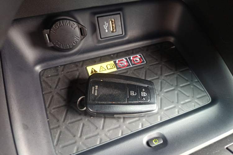 Used Toyota RAV4 2023 2.0L CVT 4x4 Adventure Edition Interior 1