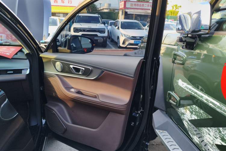 Used Chery Tiggo 8 PRO 2024 Champion Edition 390T Two-Wheel Drive Aoshi Version 7 Seats