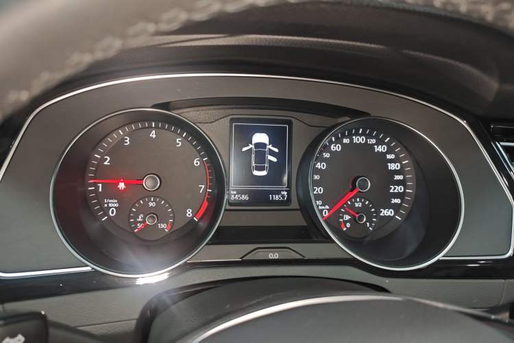 Used Volkswagen Magotan 2019 330TSI DSG Luxury Model China V Standard Instrument Cluster