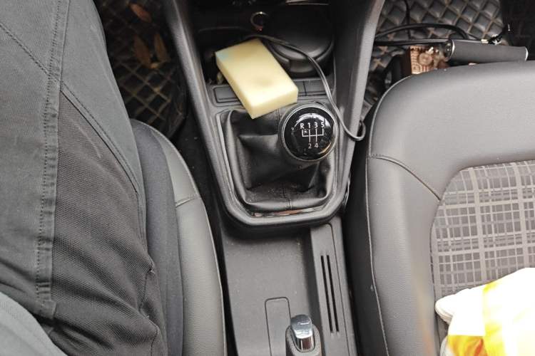 Used Volkswagen Jetta 2017 1.5L Manual Comfort Model Gear Lever