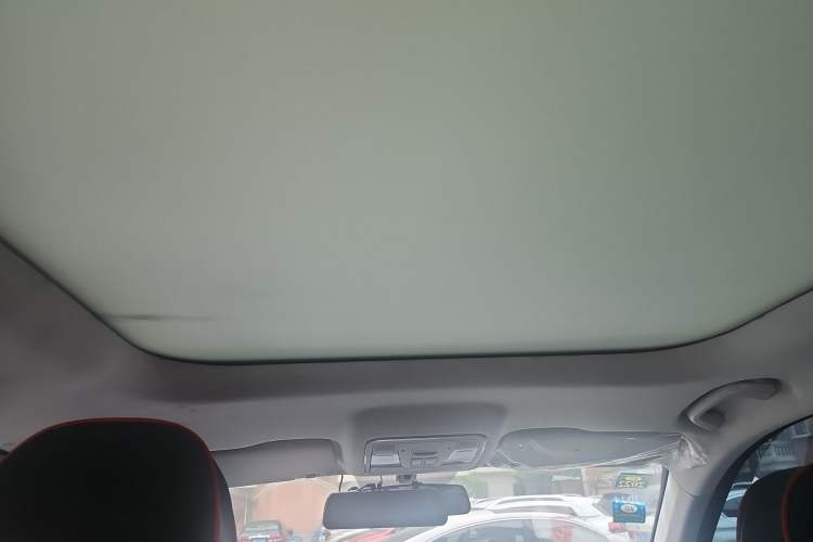 Used CHANGAN OSHAN X7 2020 1.5T Manual Luxury Version Headliner