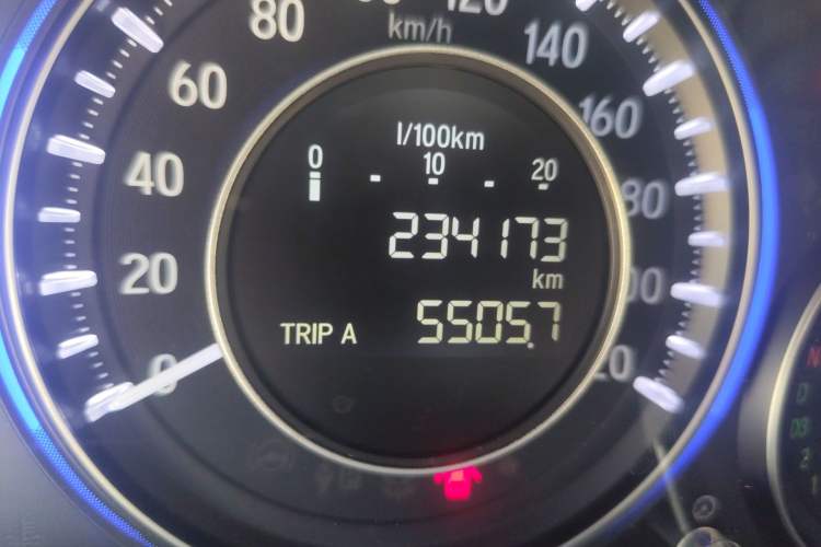 Used Honda Crider 2013 1.8L automatic luxury edition Odometer Close Up