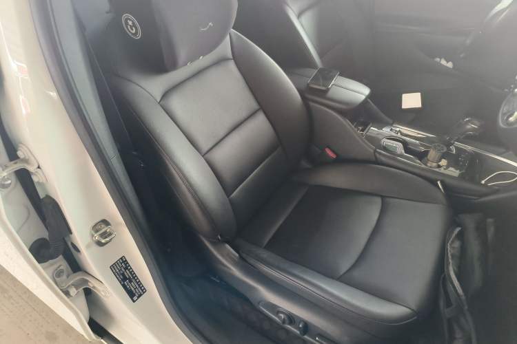 Used Chevrolet Malibu XL 2019 535T CVT Active Version Right Front Seat