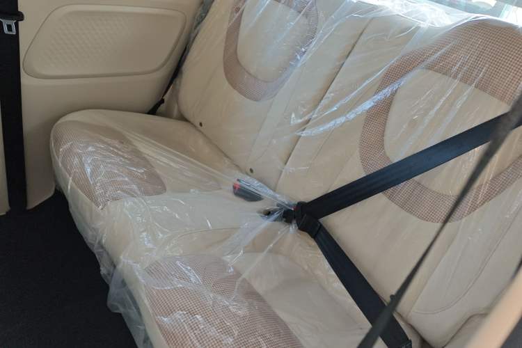 Used Wuling Hongguang MINIEV 2024 3rd Generation 215km Youth Edition Left Rear Seat