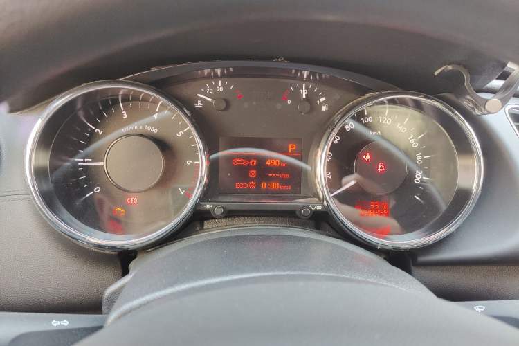 Used Peugeot 3008 2016 1.6THP Automatic Classic Edition
