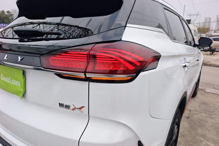 Used Geely Auto Emgrand X7 Sport 2022 Boyue X 1.8TD DCT ZhiZun Edition