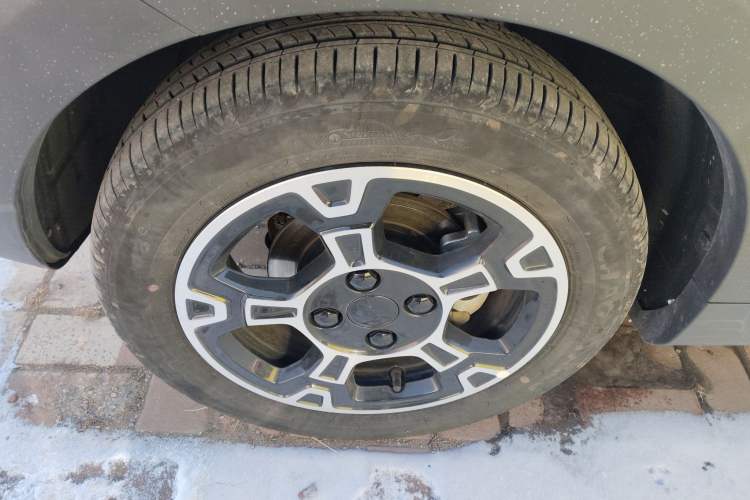 Used Geely Galaxy Panda 2024 200km Panda Rider
