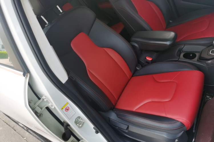 Used Haval H2s 2018 Blue Label 1.5T Dual-Clutch Luxury Model Right Front Seat