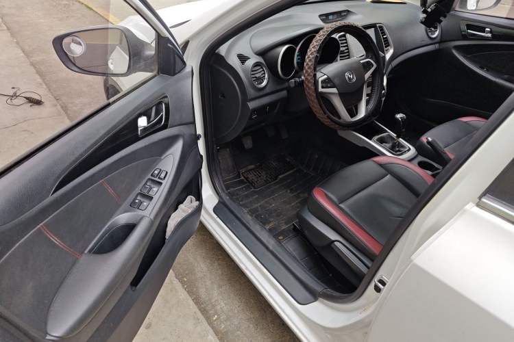 Used Changan Eado 2013 1.6L Manual Junkuo Model China IV Standard
