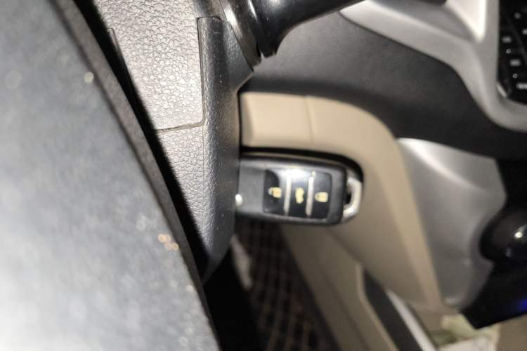 Used CHANGAN Eado 2014 1.6L Manual Luxury Model