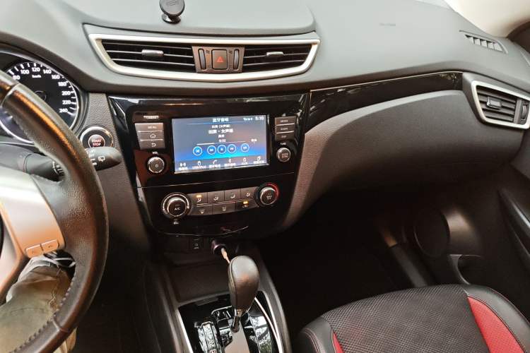 Used Nissan Qashqai 2017 2.0L CVT Luxury Edition China V Standard