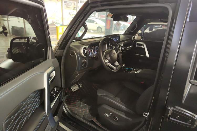 Used BAIC Off-Road BJ40 2023 2.0D Automatic Four-Wheel Drive Blade Hero Edition Adventurer Type