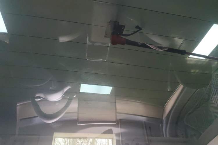 Used Tesla Model Y 2021 Standard Range Rear-Wheel Drive Version Headliner