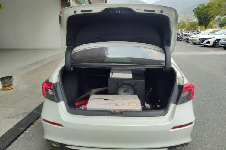 Used Honda Civic 2022 240TURBO CVT Dynamic Edition Trunk